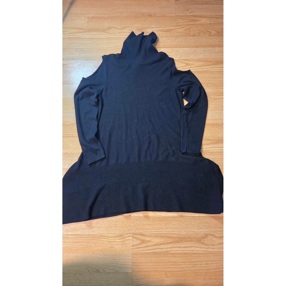 D2 Diane Gilman Black Cold Shoulder Turtleneck Sweater Long Sleeve Knit Top M